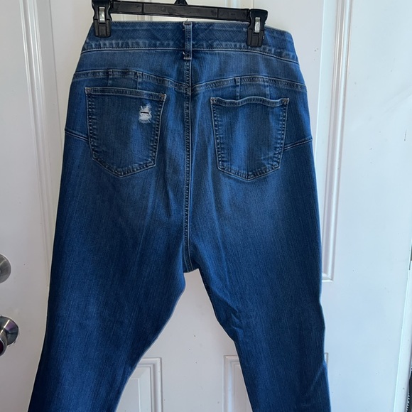 Torrid feel the fit bombshell skinny jeans - Picture 7 of 8